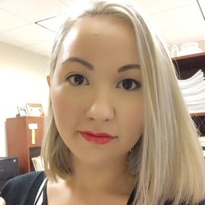 Meet your Posher, Rebekah